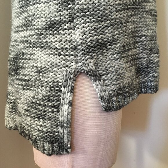 [Ann Taylor] Variegated Grey Knit Sweater | M | Good - Picture 3 of 10